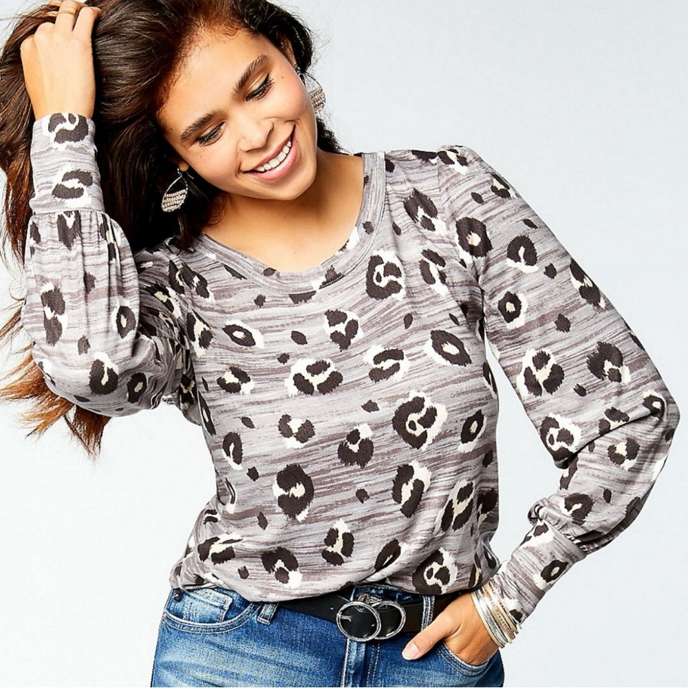 Maurices 24/7 Women’s Gray Leopard Print Long Lantern Sleeves Top Blouse, Sz XXL